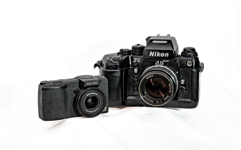 Nikon F4 とRicohGXシリーズ